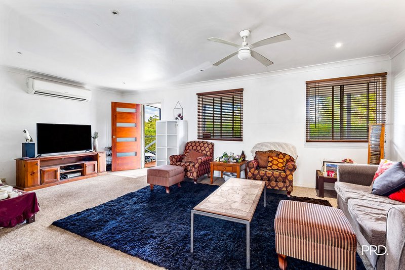 Photo - 70 Nineteenth Street, Warragamba NSW 2752 - Image 2