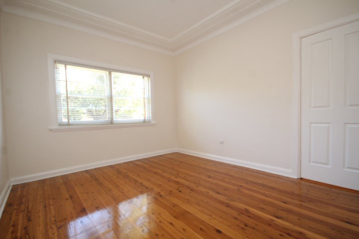 Photo - 70 Oliver Street, Bexley North NSW 2207 - Image 3