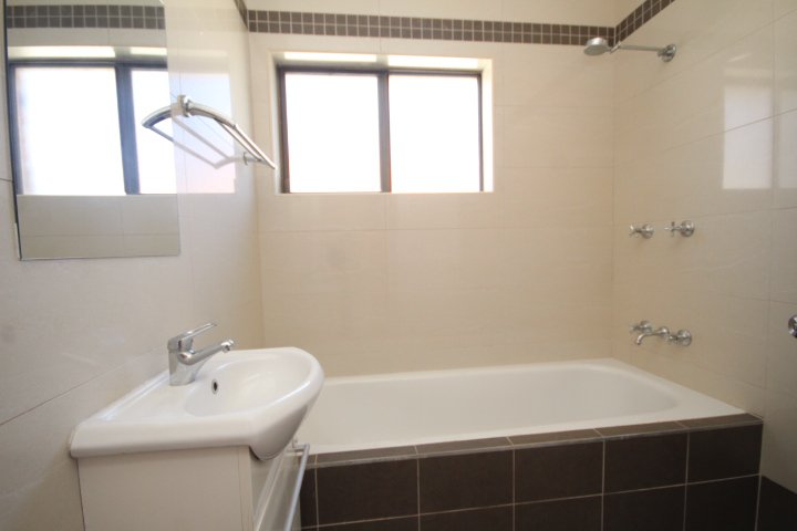 Photo - 70 Oliver Street, Bexley North NSW 2207 - Image 4