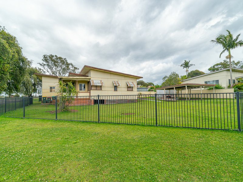 Photo - 70 Oxley Street, Taree NSW 2430 - Image 2