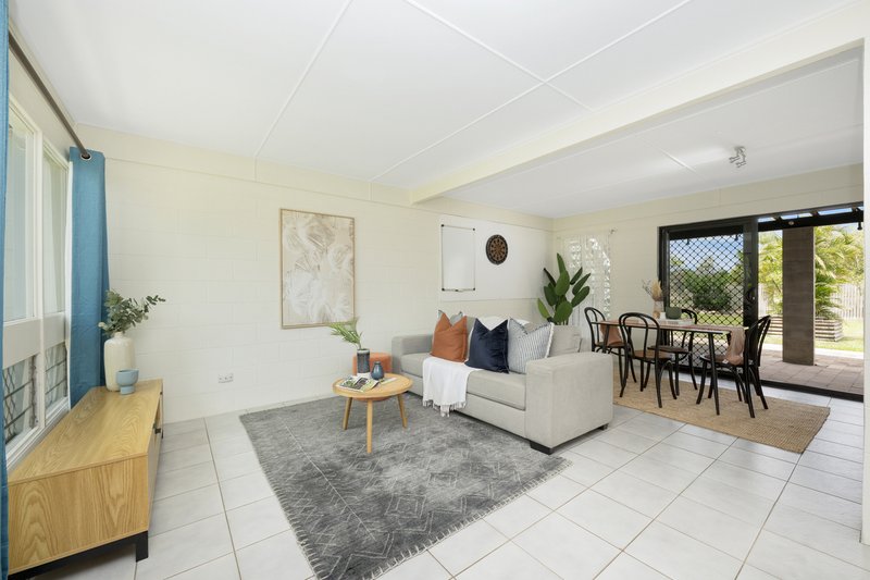 Photo - 70 Peter Street, Kelso QLD 4815 - Image 11