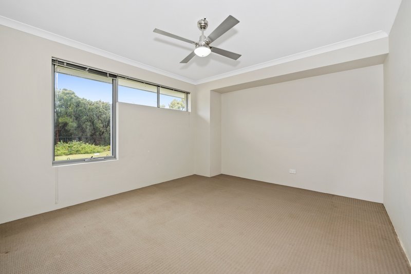 Photo - 70 Richview Ramble , Wannanup WA 6210 - Image 4