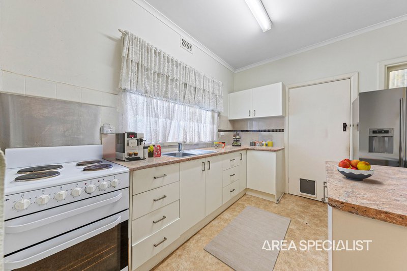 Photo - 70 Scotsburn Avenue, Clayton VIC 3168 - Image 6