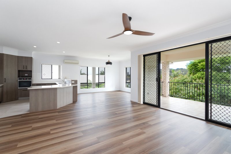 Photo - 70 Sea Eagle Drive, Burleigh Waters QLD 4220 - Image 2