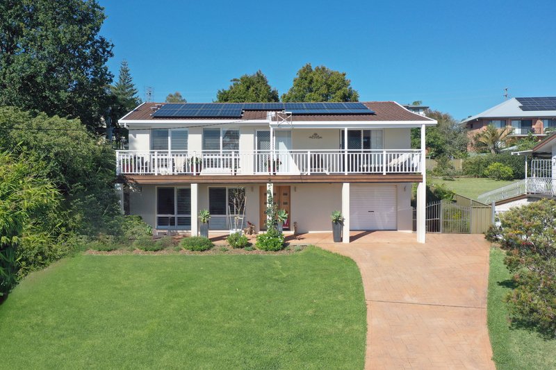 Photo - 70 Seaview Street, Mollymook NSW 2539 - Image 2