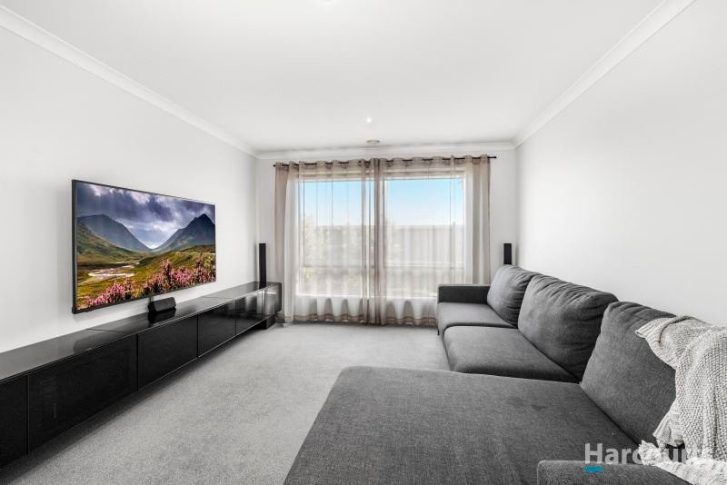 Photo - 70 Silkwood Drive, Warragul VIC 3820 - Image 5