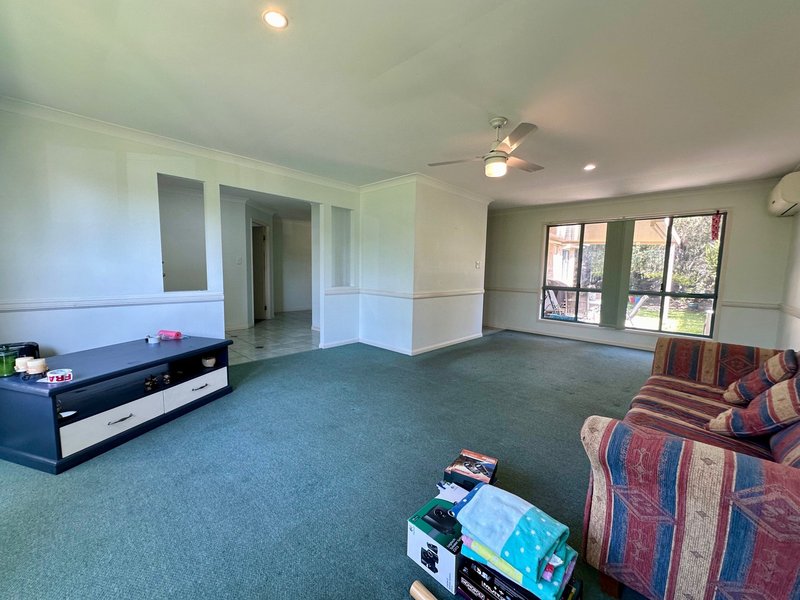 Photo - 70 Silver Glade Drive, Elanora QLD 4221 - Image 13