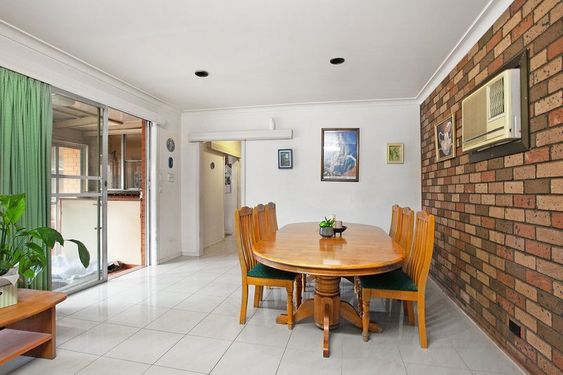 Photo - 70 Somerlayton Cres , Fawkner VIC 3060 - Image 5