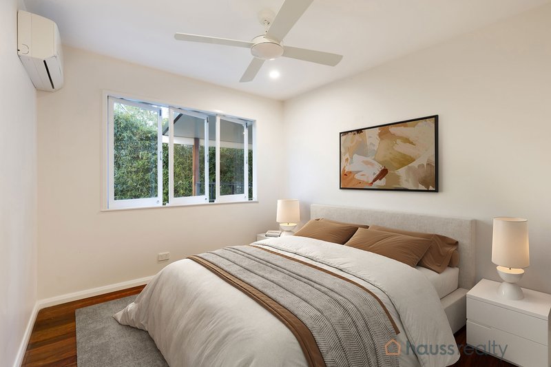 Photo - 70 Strickland Terrace, Graceville QLD 4075 - Image 13