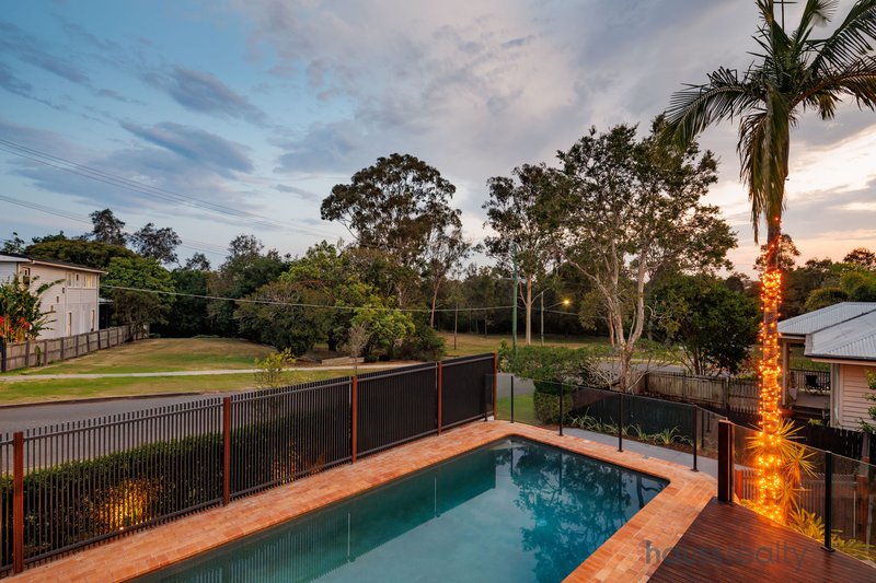 Photo - 70 Strickland Terrace, Graceville QLD 4075 - Image 18