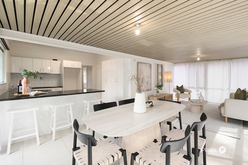 Photo - 70 Sunshine Avenue, Tarragindi QLD 4121 - Image 10