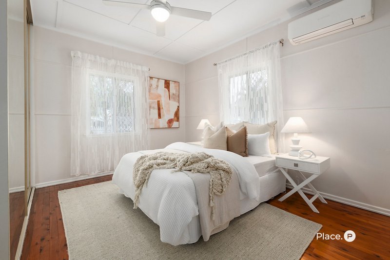 Photo - 70 Sunshine Avenue, Tarragindi QLD 4121 - Image 11