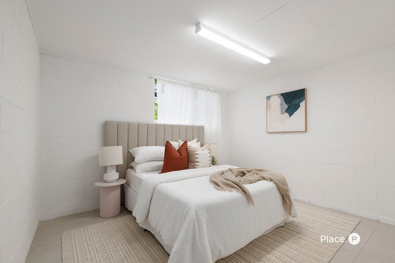 Photo - 70 Sunshine Avenue, Tarragindi QLD 4121 - Image 16