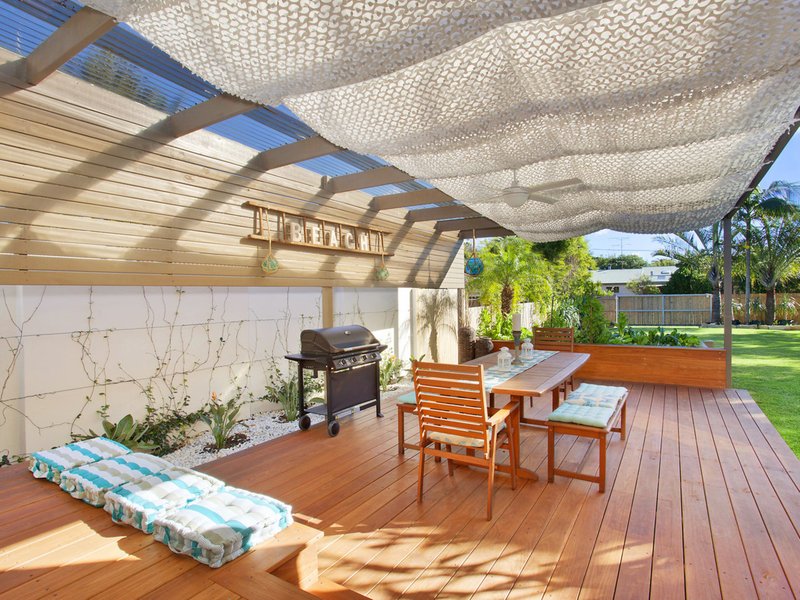 Photo - 70 Surfview Road, Mona Vale NSW 2103 - Image 3