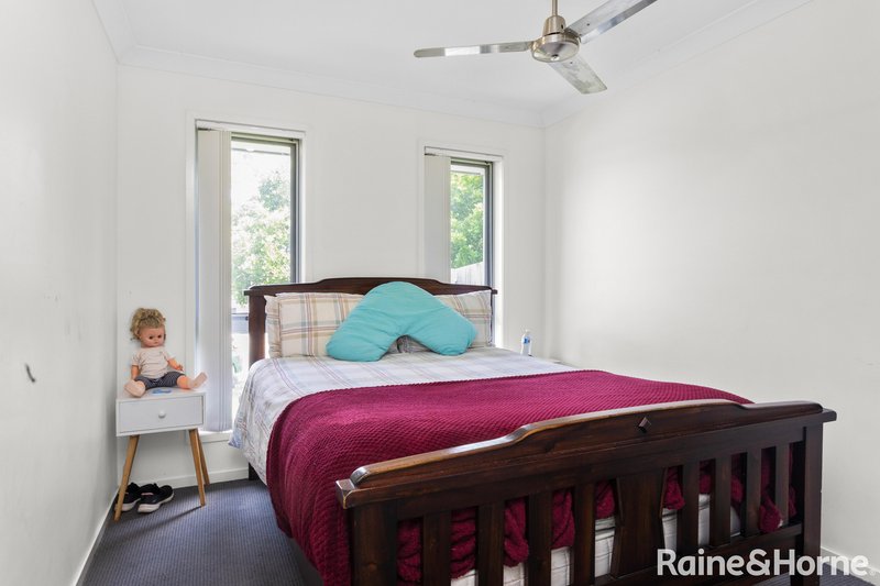 Photo - 70 The Corso , Redbank Plains QLD 4301 - Image 9