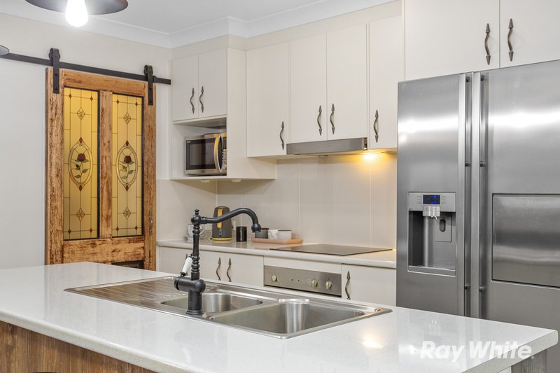 Photo - 70 Treeline Circuit, Yarrabilba QLD 4207 - Image 6