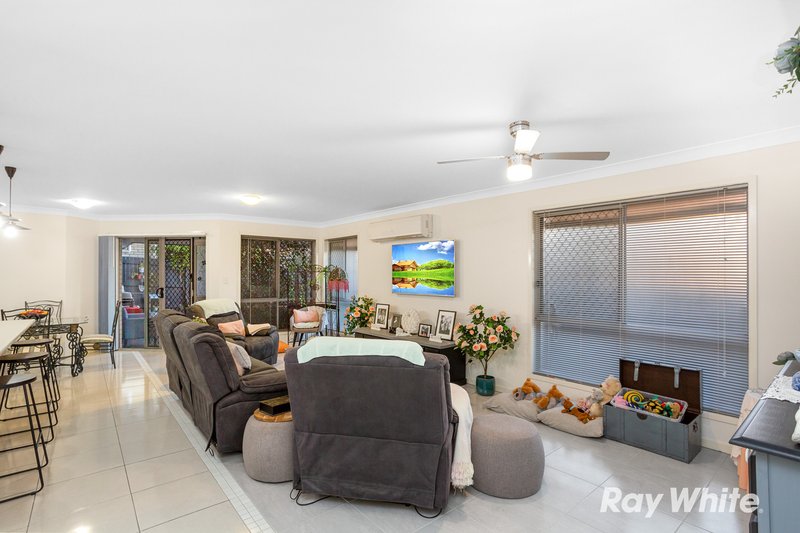 Photo - 70 Treeline Circuit, Yarrabilba QLD 4207 - Image 7