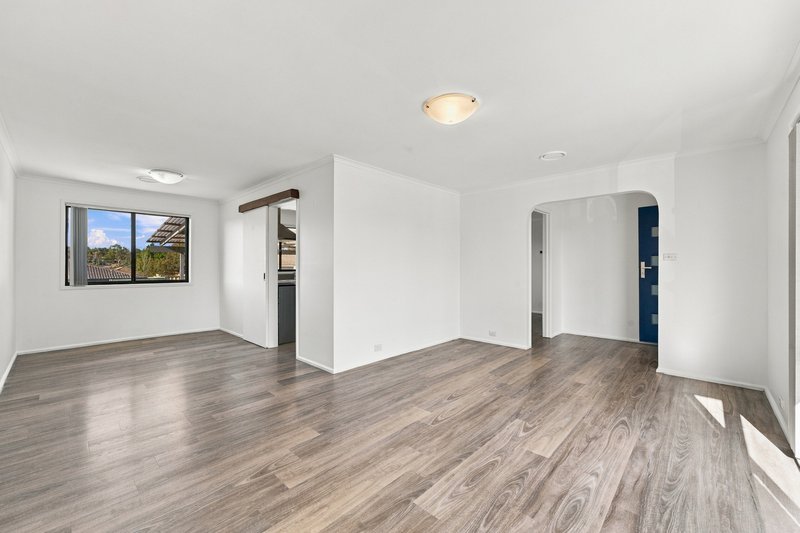Photo - 70 Twamley Crescent, Richardson ACT 2905 - Image 3