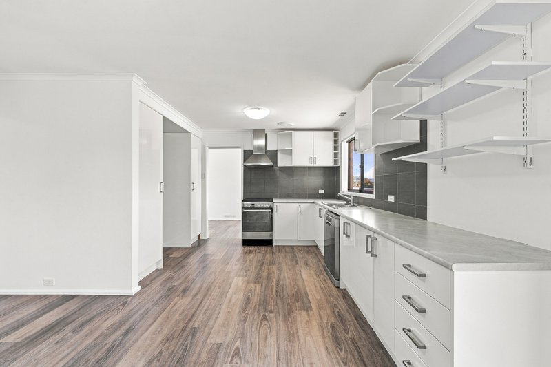 Photo - 70 Twamley Crescent, Richardson ACT 2905 - Image 7