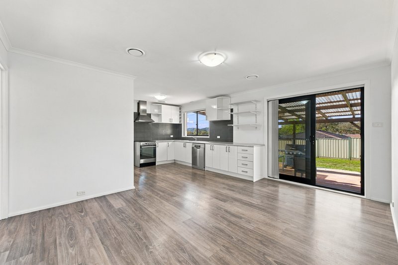Photo - 70 Twamley Crescent, Richardson ACT 2905 - Image 9