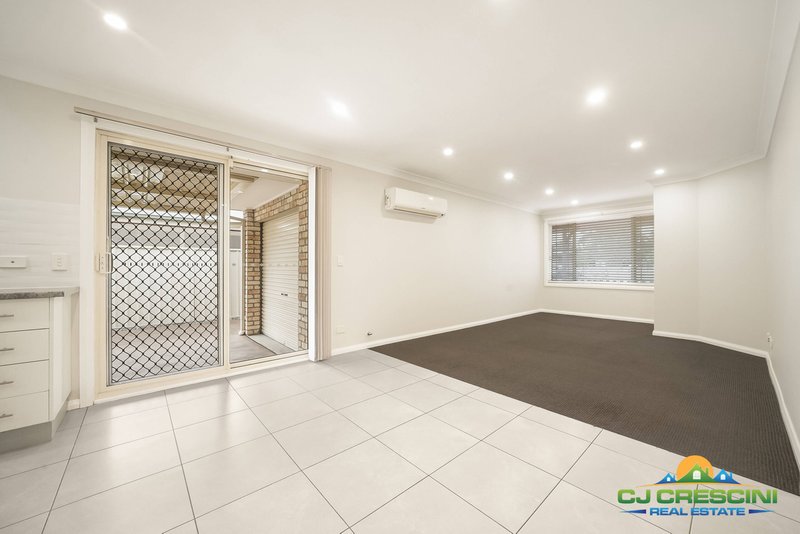 Photo - 70 Victoria Road, Macquarie Fields NSW 2564 - Image 3
