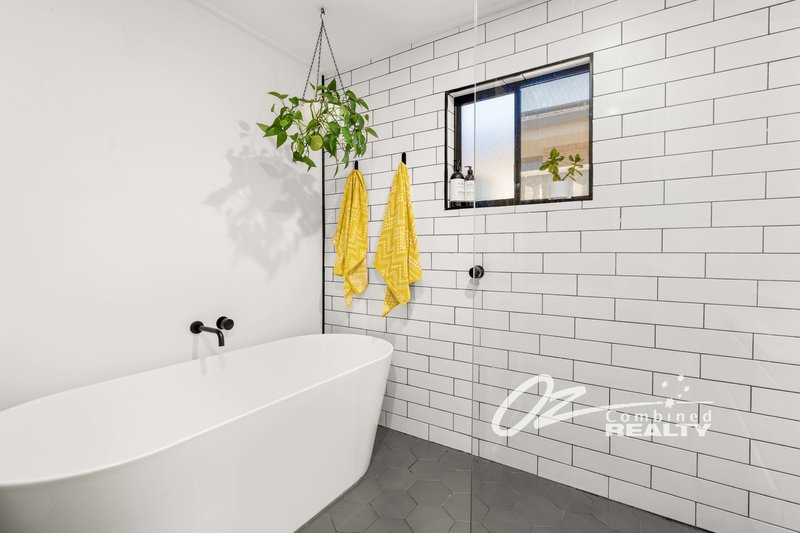 Photo - 70 Waratah Crescent, Sanctuary Point NSW 2540 - Image 17