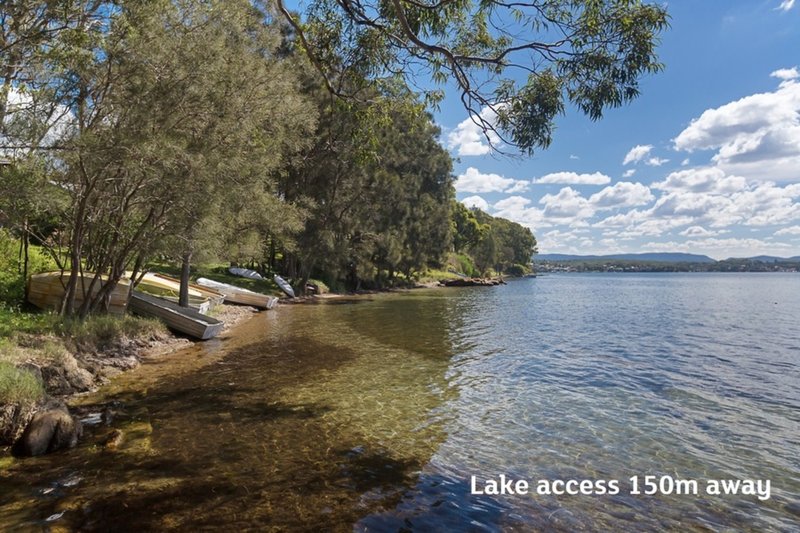 Photo - 70 Watkins Road, Wangi Wangi NSW 2267 - Image 16