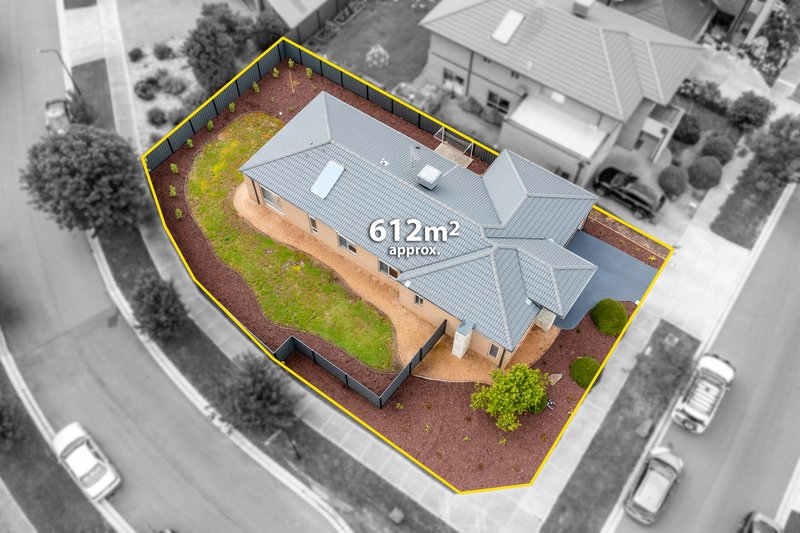 Photo - 70 Wattletree Street, Craigieburn VIC 3064 - Image 19