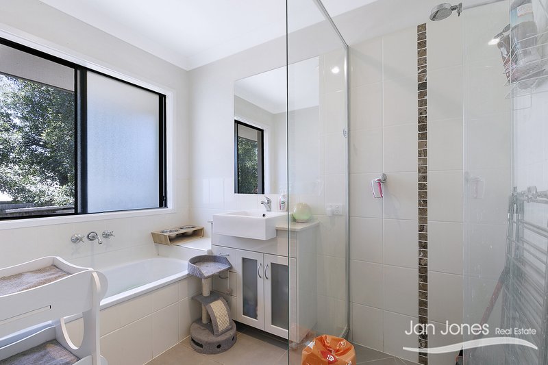 Photo - 70 Willowleaf Cct , Upper Caboolture QLD 4510 - Image 4