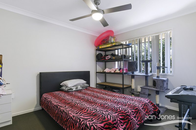 Photo - 70 Willowleaf Cct , Upper Caboolture QLD 4510 - Image 6