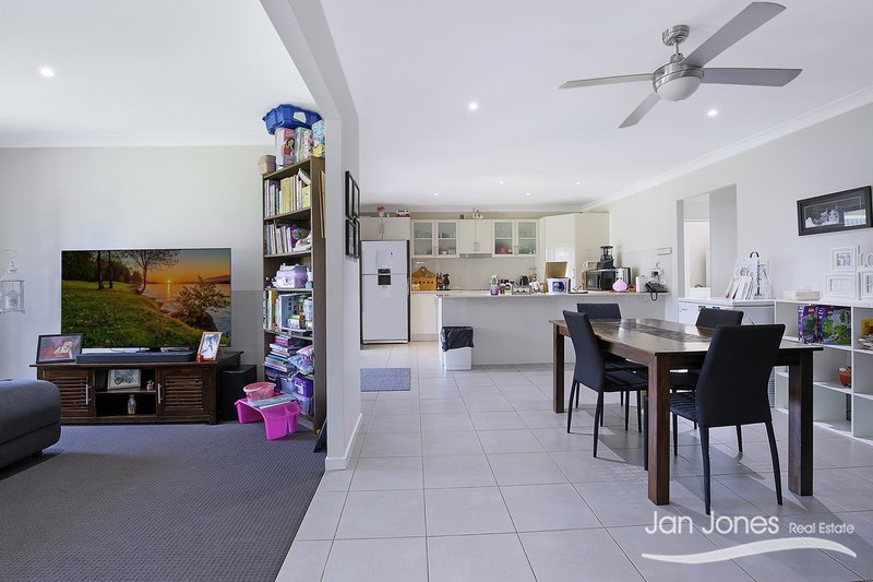 Photo - 70 Willowleaf Cct , Upper Caboolture QLD 4510 - Image 10