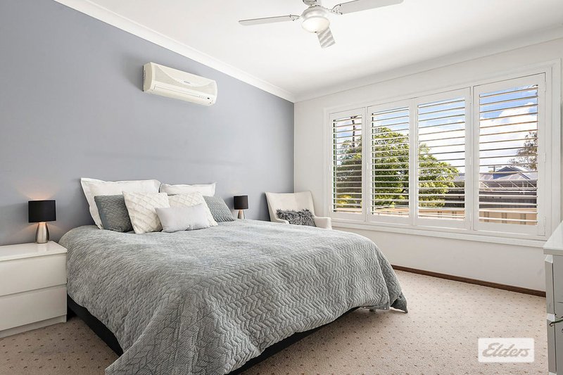 Photo - 70 Wollybutt Road, Engadine NSW 2233 - Image 5