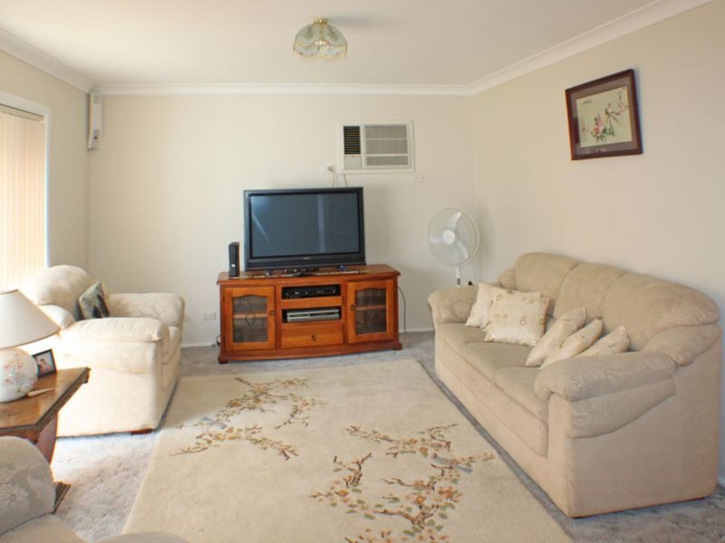 Photo - 70 Wrench St , Cambridge Park NSW 2747 - Image 2