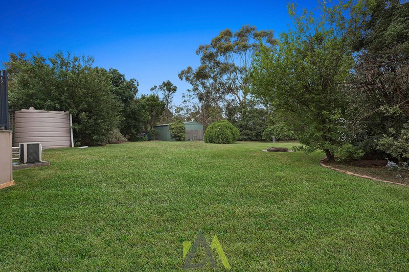 Photo - 70 Yarralumla Drive, Langwarrin VIC 3910 - Image 22