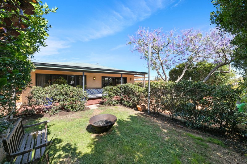 Photo - 70 York Street, Beaconsfield WA 6162 - Image 5