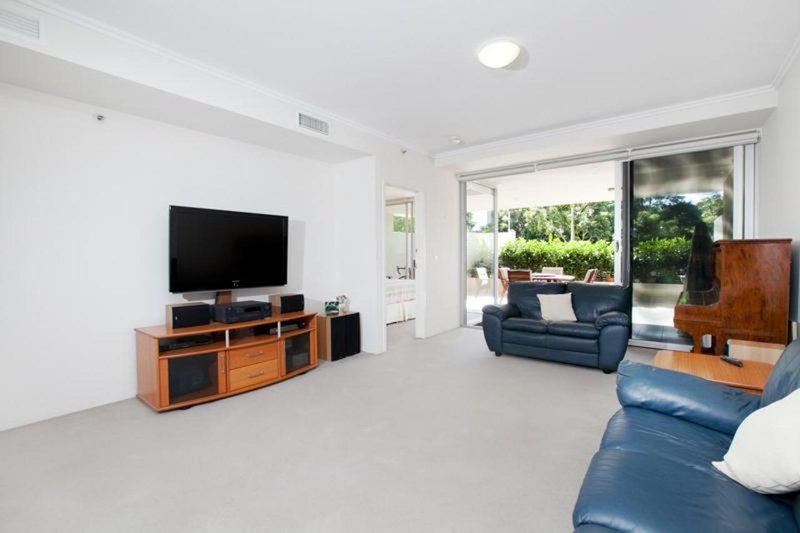 Photo - 7004/7 Parkland Boulevard, Brisbane City QLD 4000 - Image 4