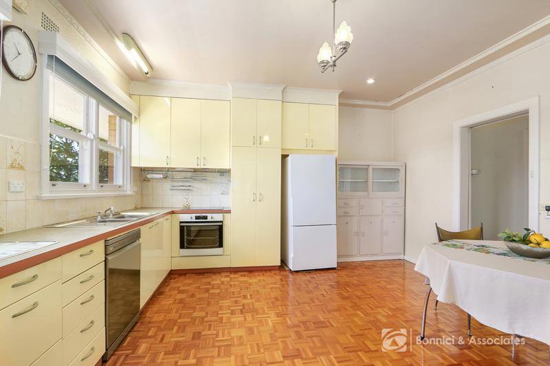 Photo - 701 Berry Street, Albury NSW 2640 - Image 2