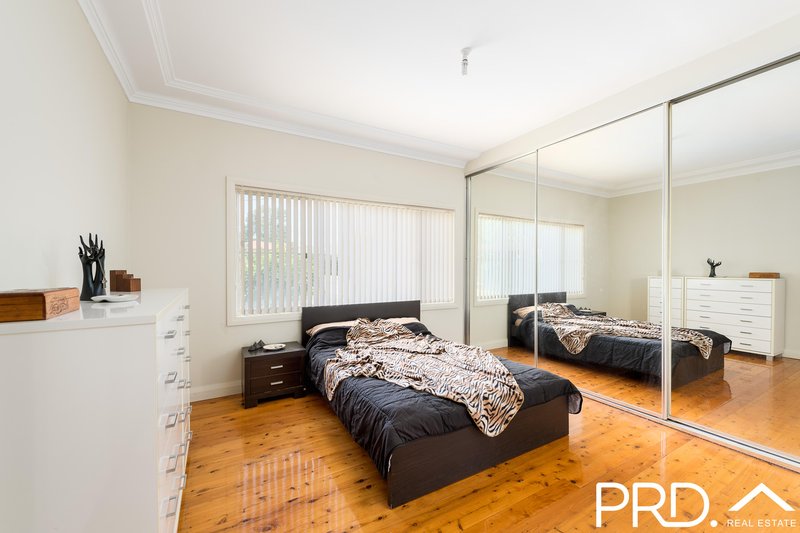 Photo - 701 Henry Lawson Drive, East Hills NSW 2213 - Image 7