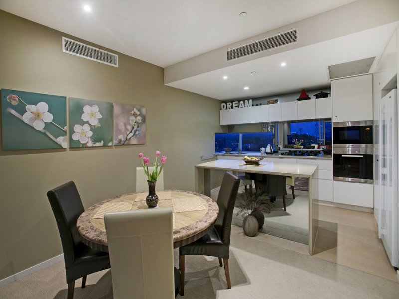 Photo - 701/1 Douglas Street 'Nirvana' , Coolangatta QLD 4225 - Image 2