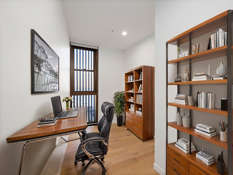 Photo - 701/16-20 Woodcliffe Crescent, Woody Point QLD 4019 - Image 9