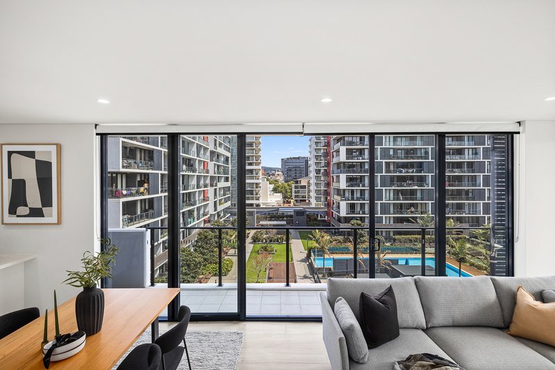 Photo - 701/16 Burelli Street, Wollongong NSW 2500 - Image 3