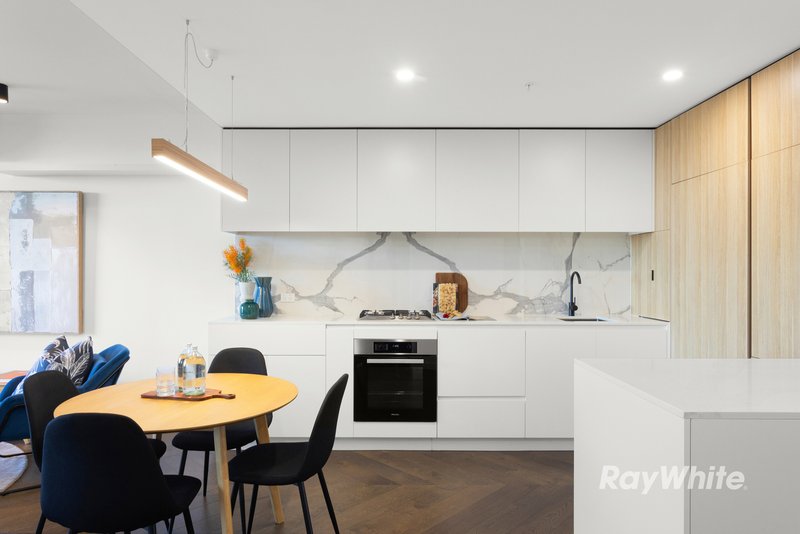 Photo - 701/17 Taylor Street, Moorabbin VIC 3189 - Image 5