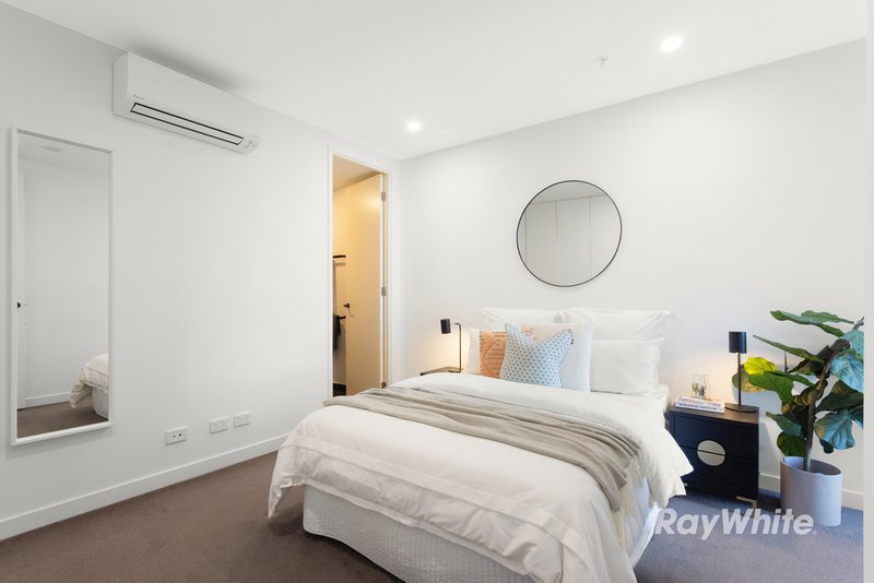 Photo - 701/17 Taylor Street, Moorabbin VIC 3189 - Image 7