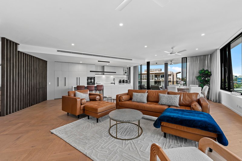 Photo - 701/20 Castlebar Street, Kangaroo Point QLD 4169 - Image 3