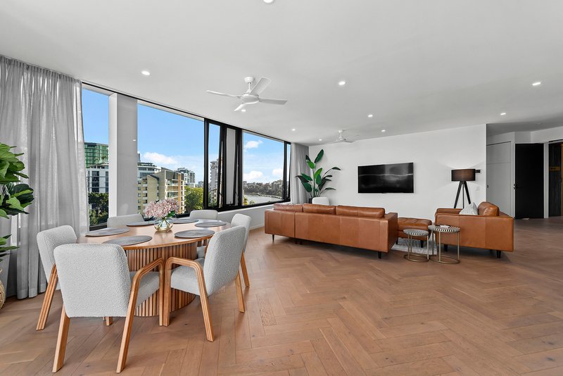 Photo - 701/20 Castlebar Street, Kangaroo Point QLD 4169 - Image 6