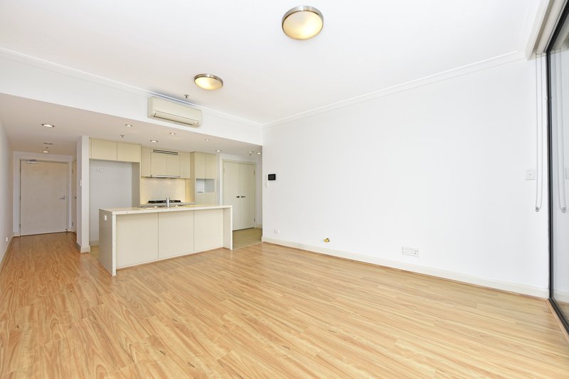 Photo - 701/46 Walker Street, Rhodes NSW 2138 - Image 5