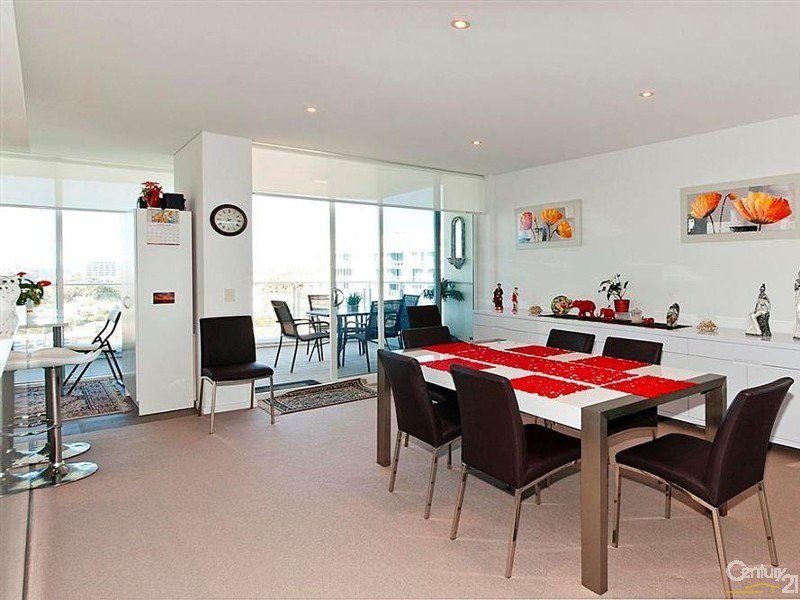 Photo - 701/5 Marco Polo Drive, Mandurah WA 6210 - Image 5