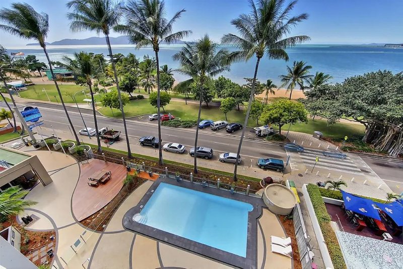 Photo - 701/75-77 The Strand , North Ward QLD 4810 - Image 11