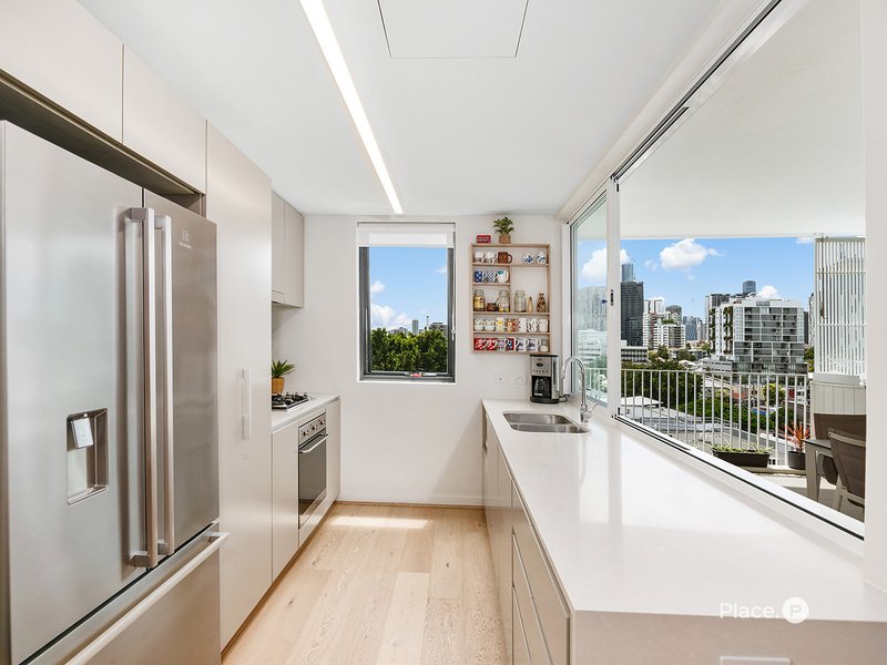 Photo - 701/8 Donkin Street, West End QLD 4101 - Image 7