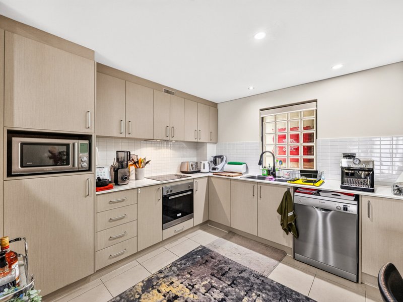Photo - 70/18 Wellington Street, East Perth WA 6004 - Image 7